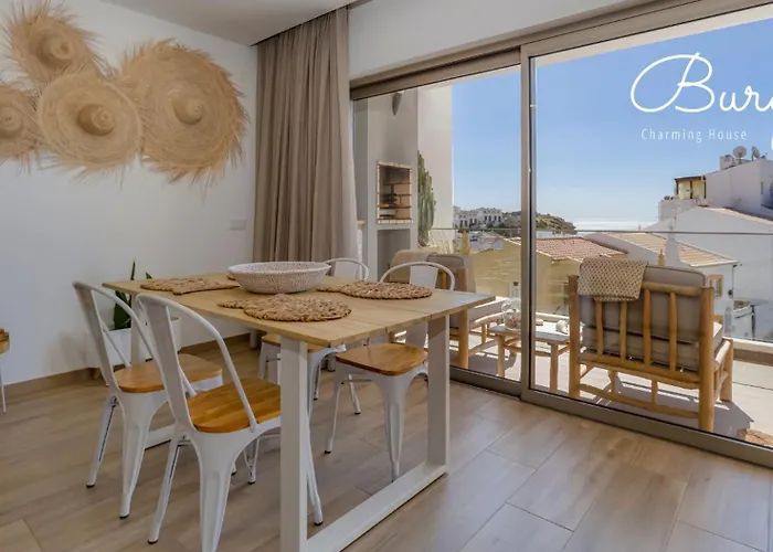 Charming House Loft בורגאו